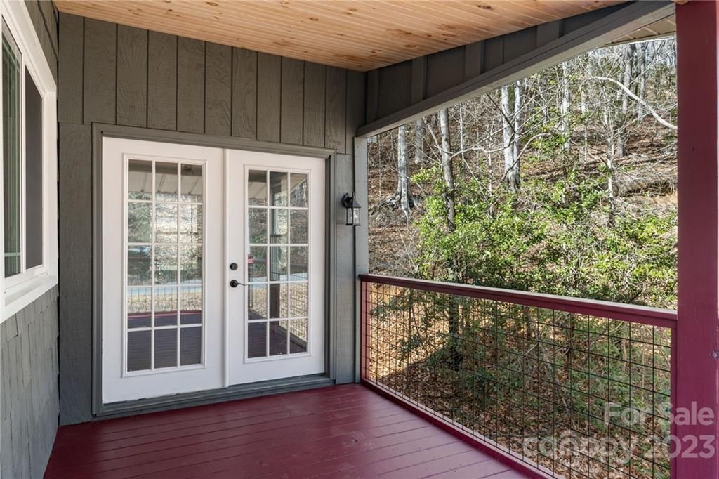 5708 Vein Mountain Road