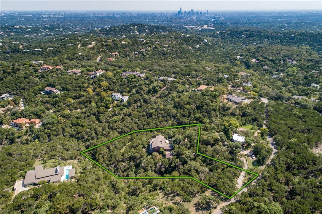 1302 Circle Ridge Drive