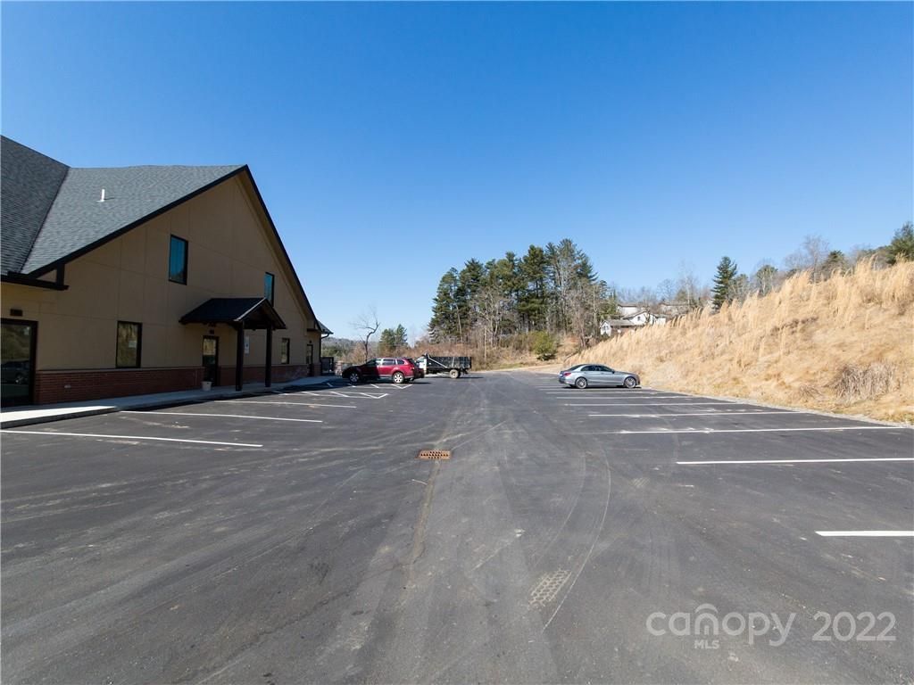 208 Charlotte Highway