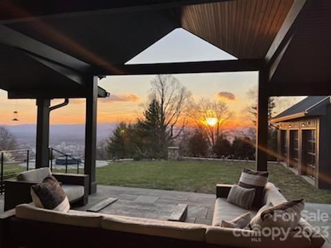39 Sunset Summit