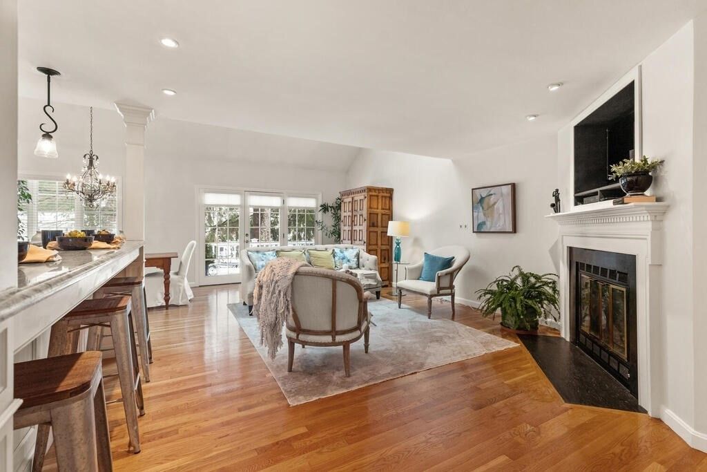 12 Greystone Drive