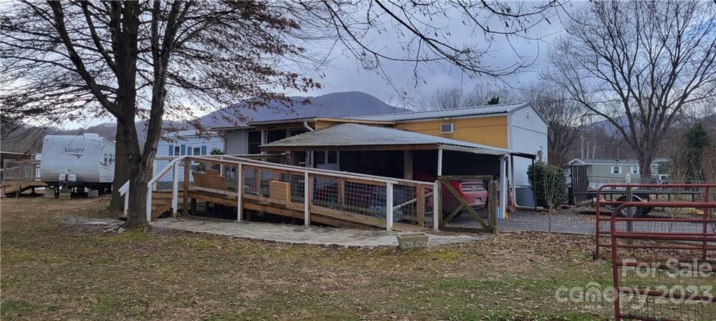 71 Flat Creek Road