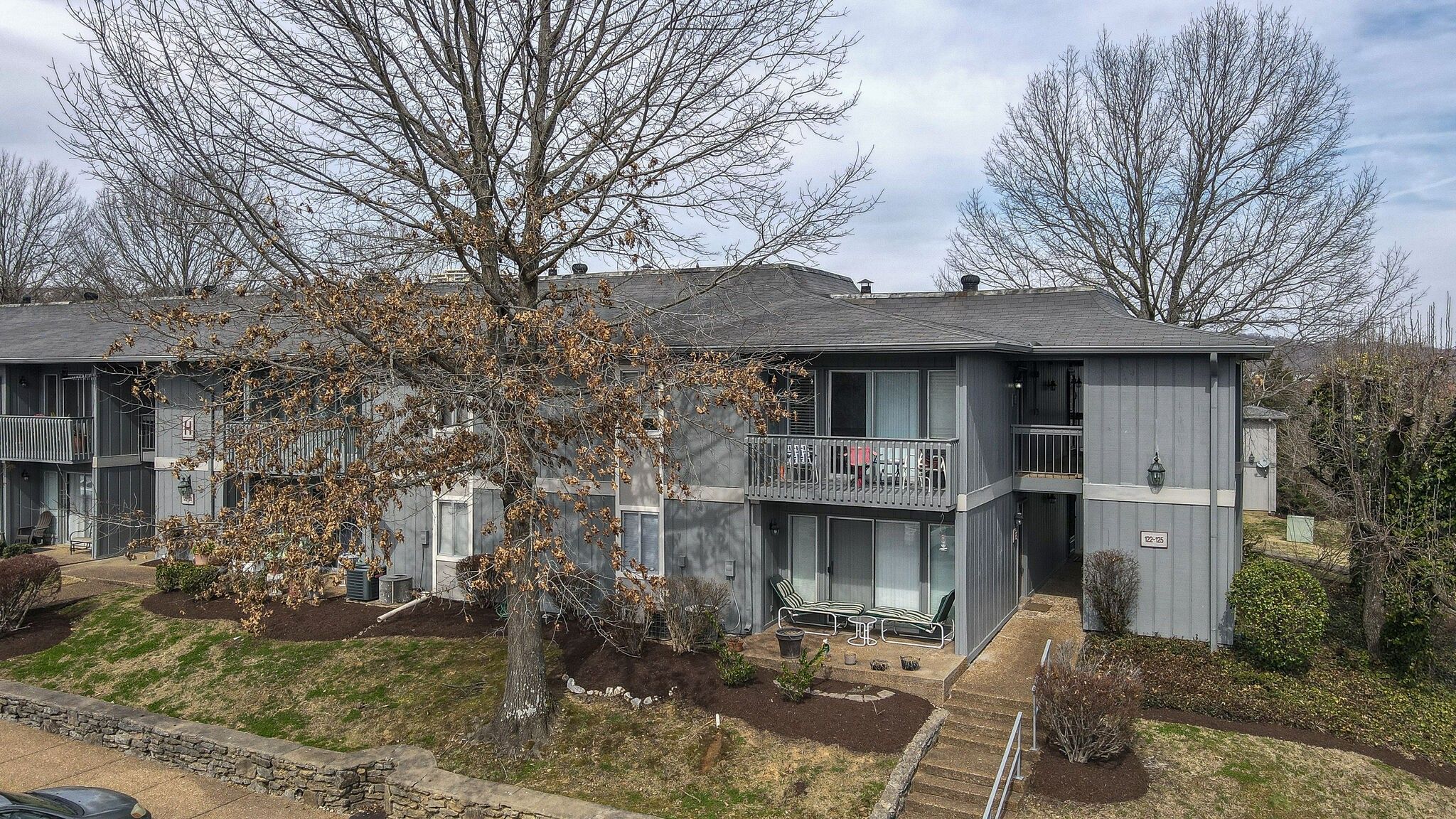 21 Vaughns Gap Rd