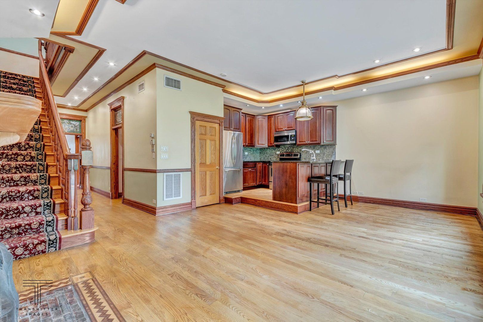 33 E Division Street