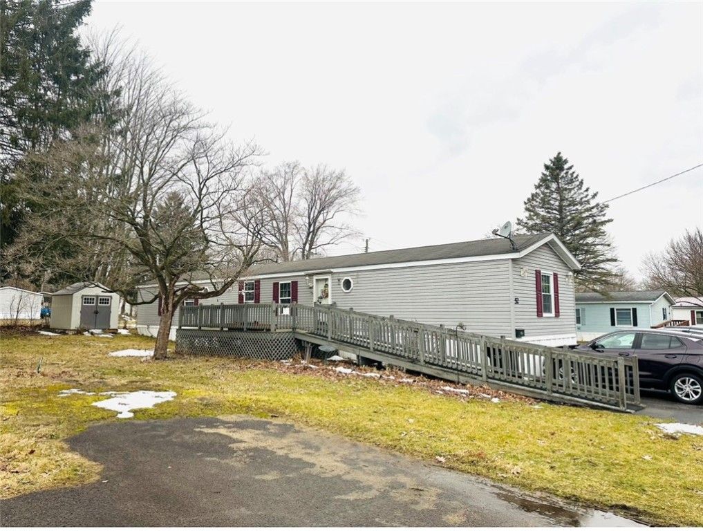 52 Glazer Dr.