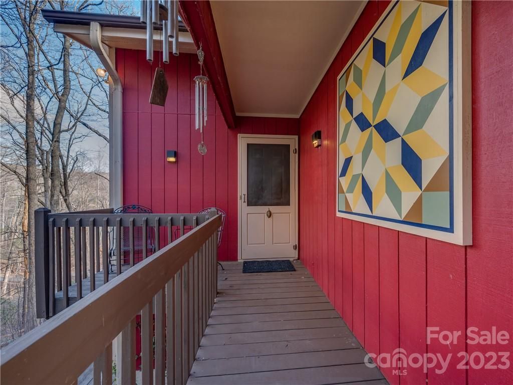 304 Bolt Road