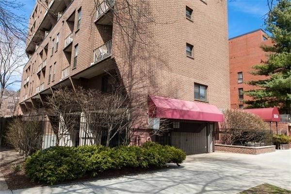 1856 Beacon St