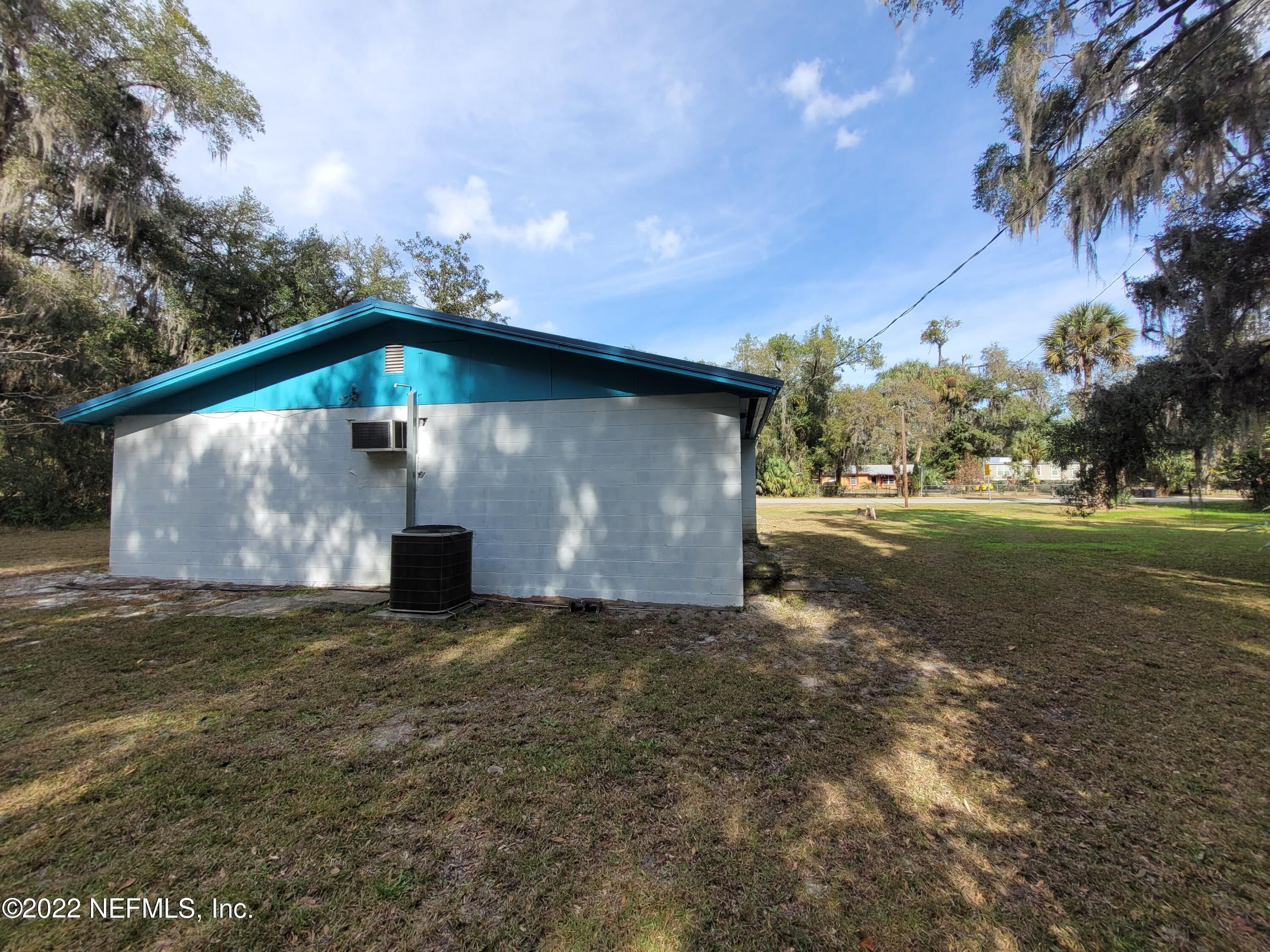 1011 Elm St