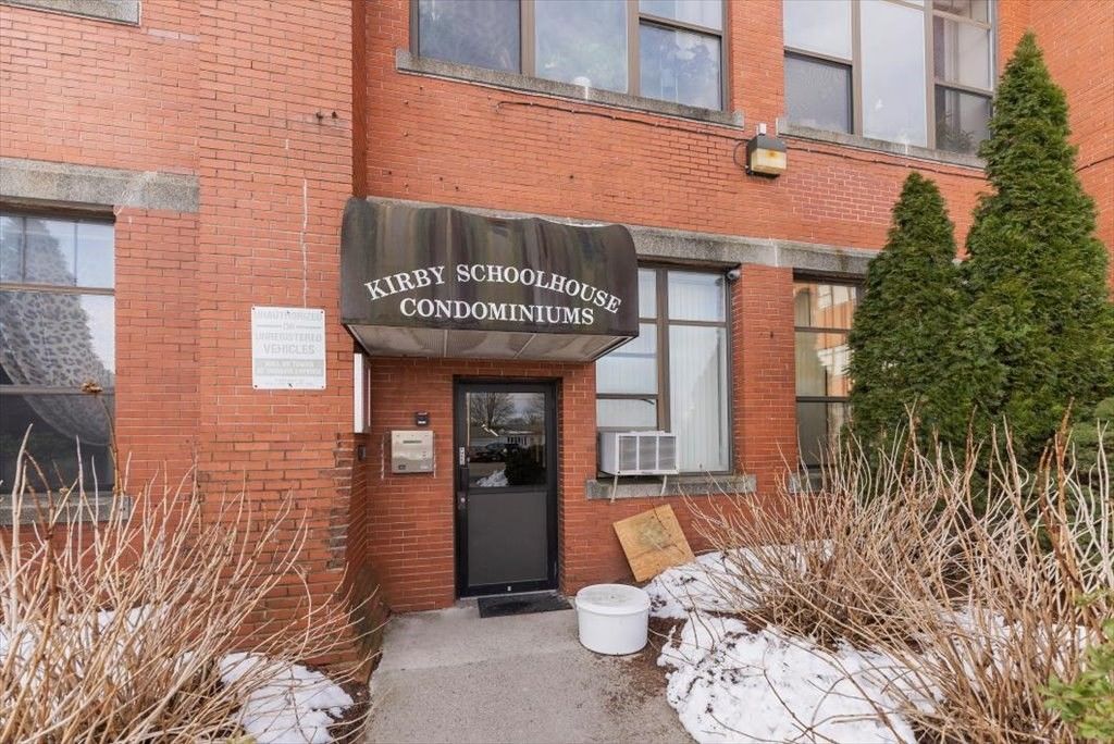 90 Mckinstry Ave