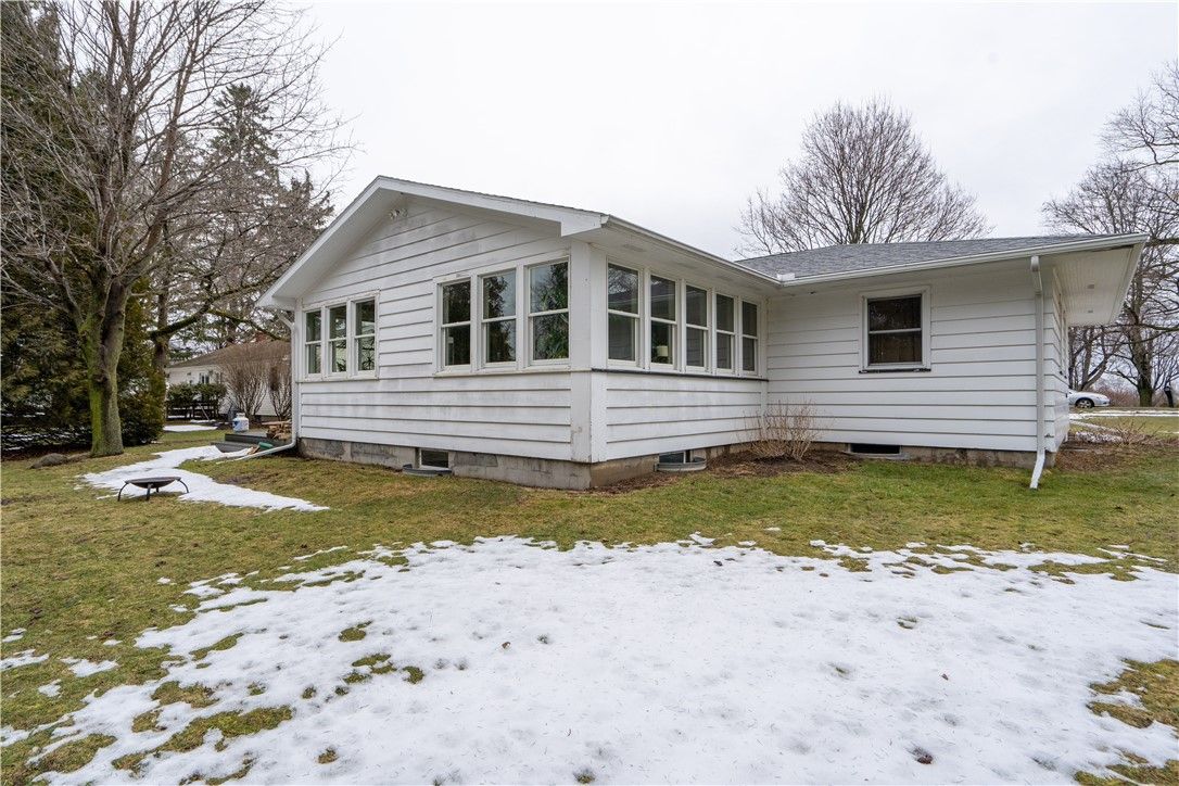 8 East Avenue