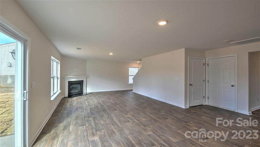 107 Ridgeview Lane
