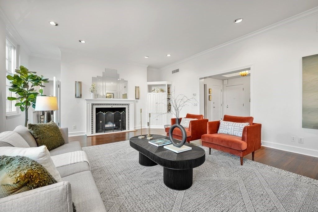 380 Beacon Street