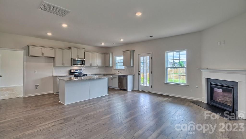 135 Ridgeview Lane