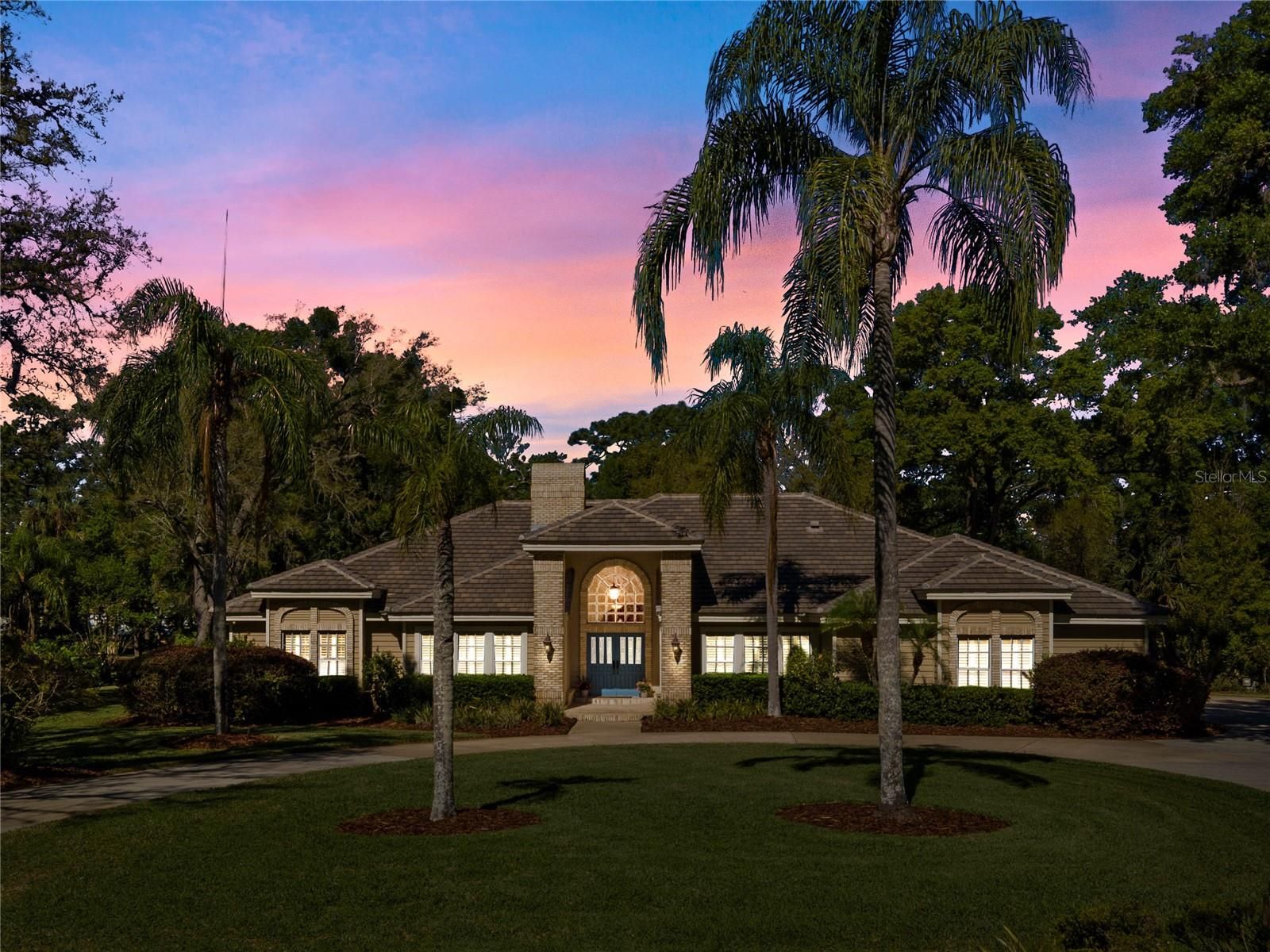 2810 Tupelo Court
