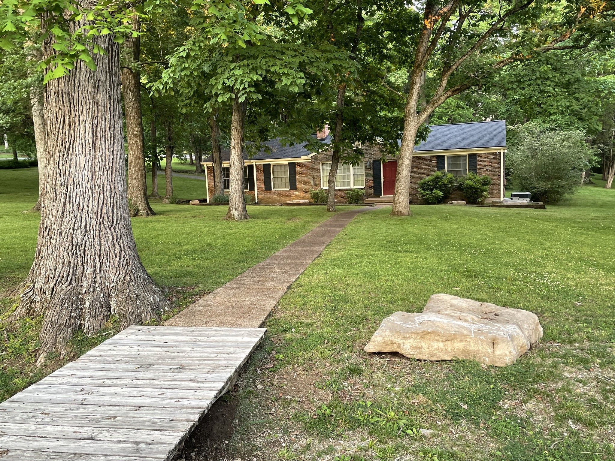766 Brook Hollow Rd