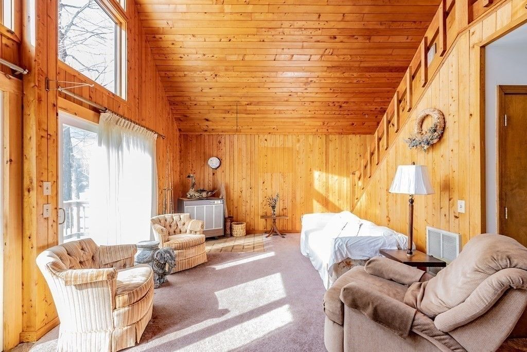 128 Lands End Dr