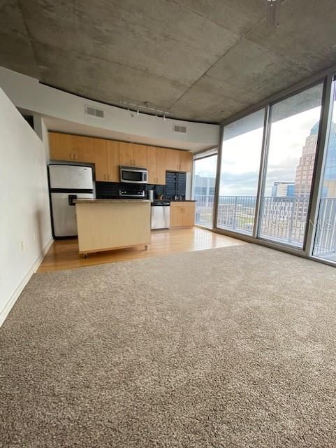 155 S Court Avenue
