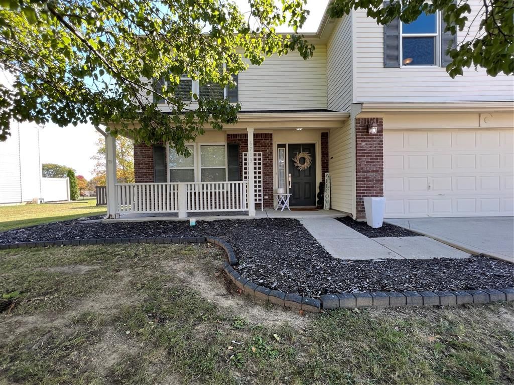 6713 Trailside Drive