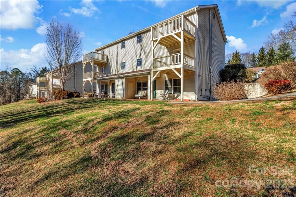 11 Krista Circle