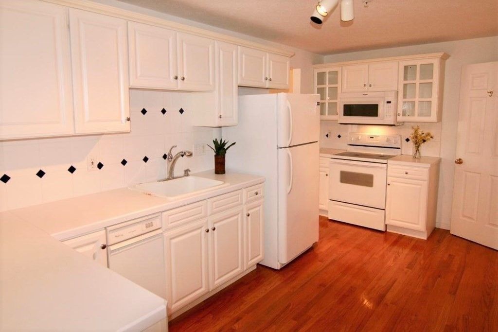 7 Conant Road