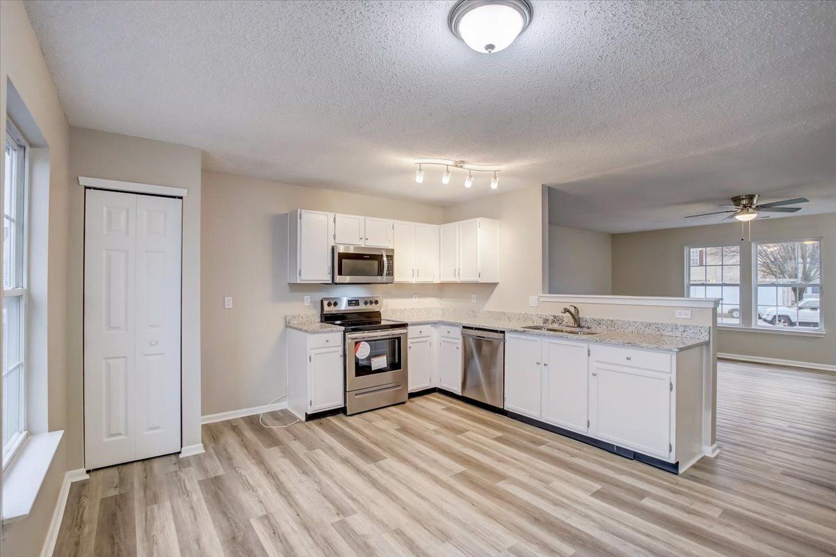 352 Sunbeam Lane