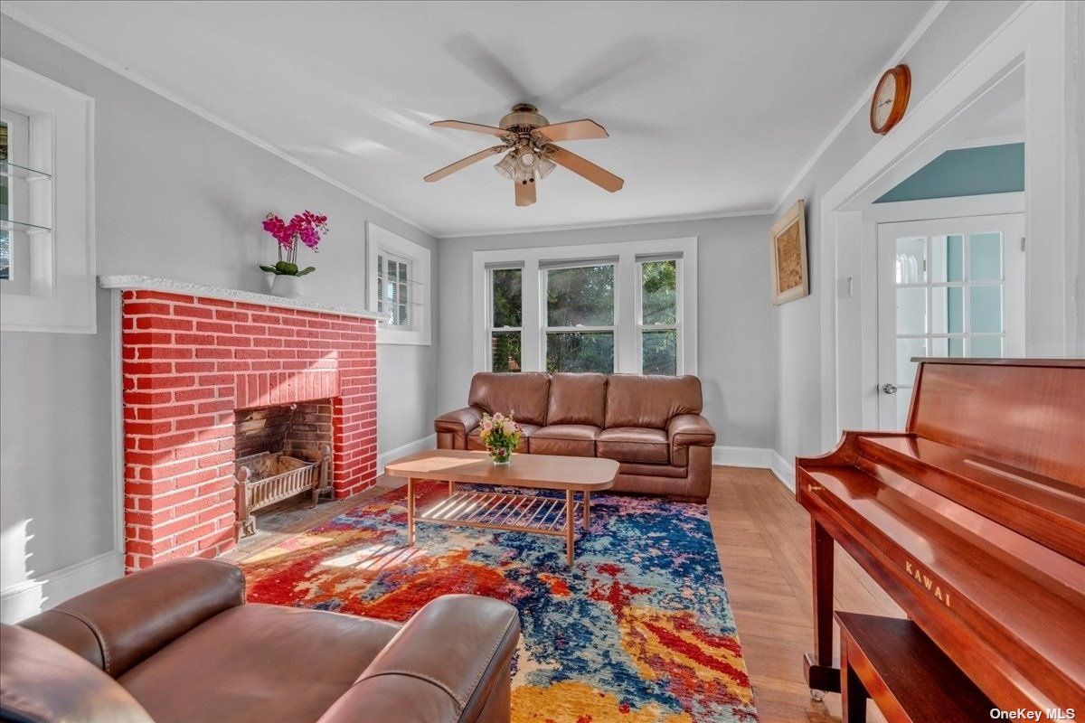 43-11 Little Neck Parkway