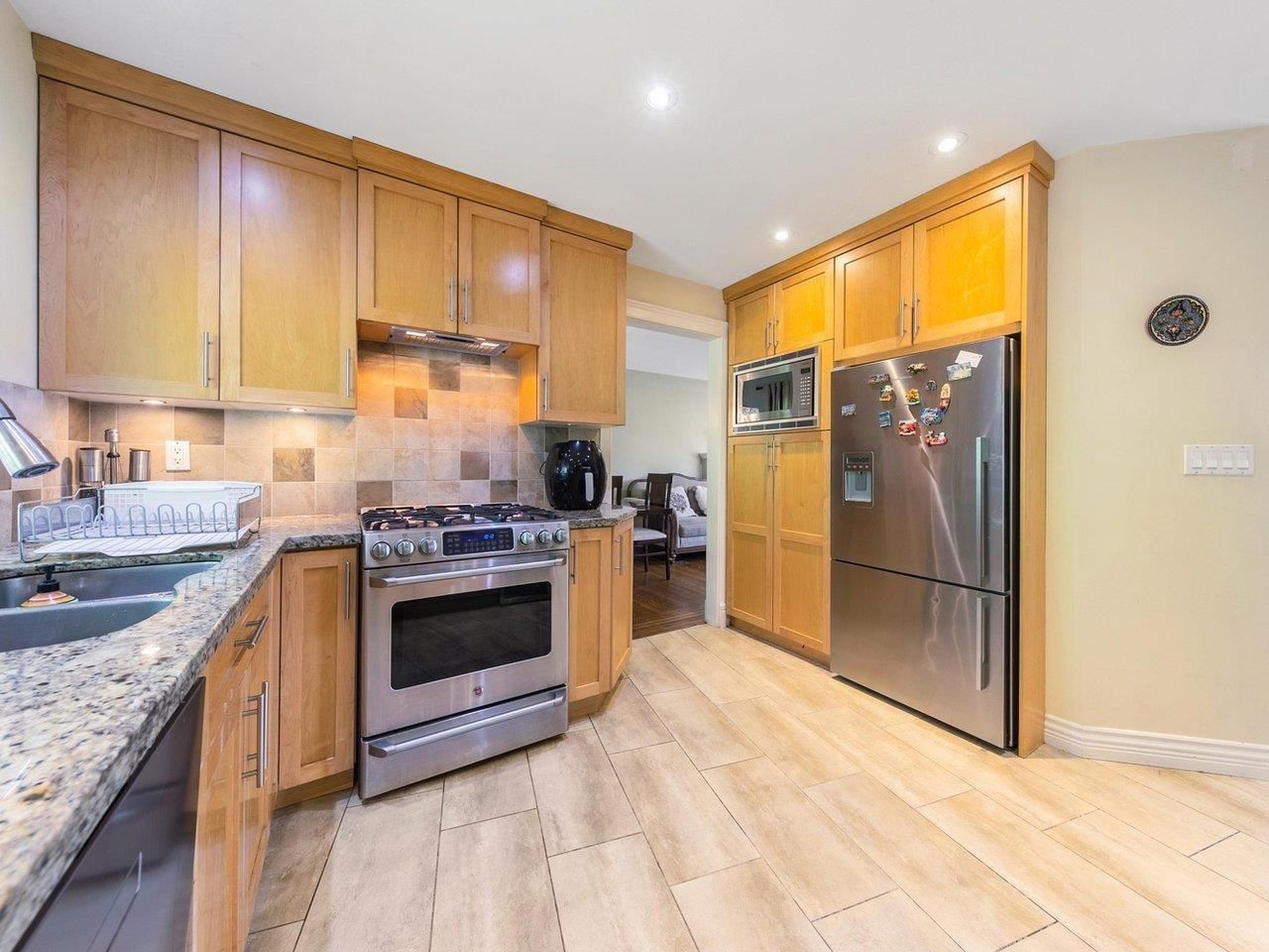 1232 BRACKNELL CRESCENT
