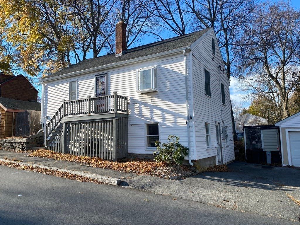 6 Crowninshield Street