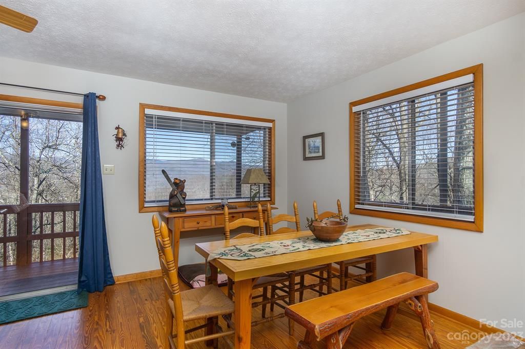 68 Lakey Gap Heights
