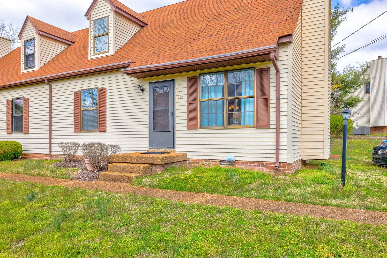 1212 Quail Rd