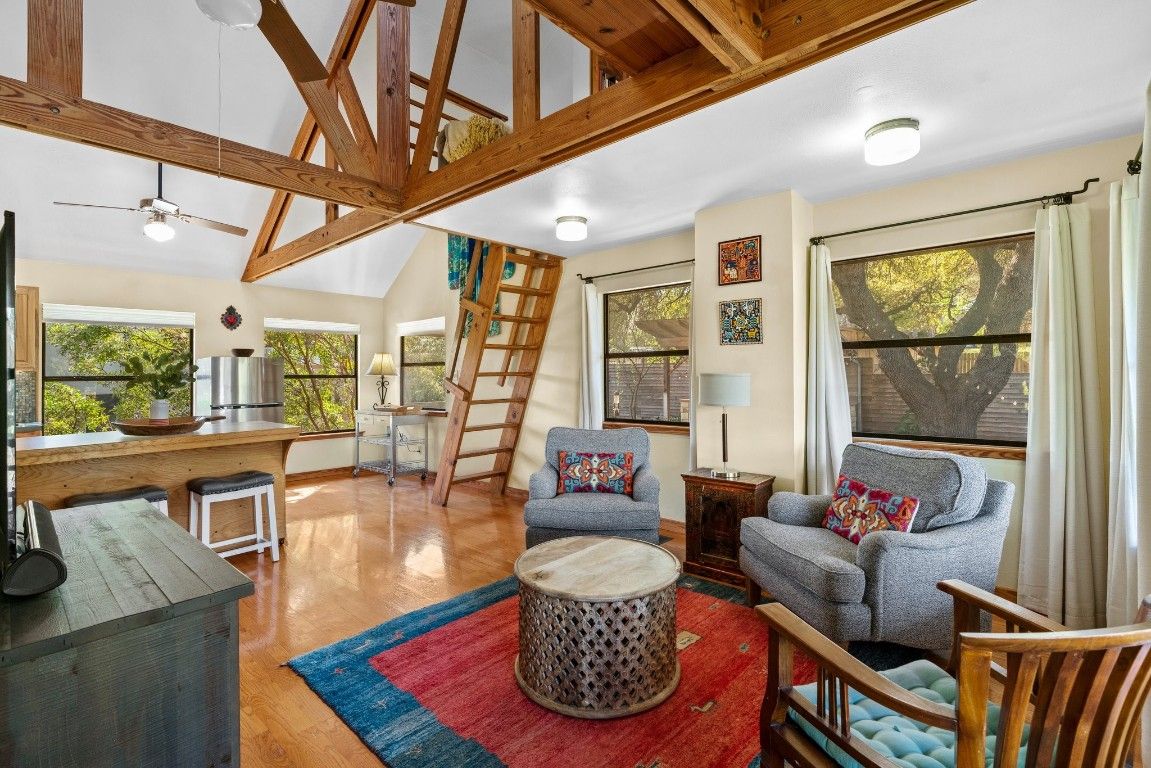 2702 De Soto Drive
