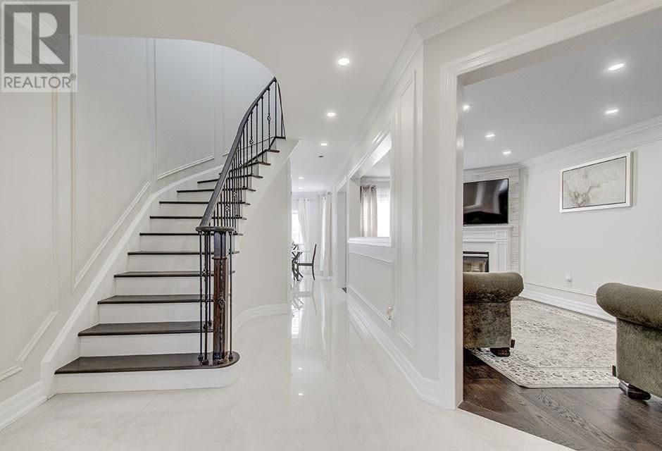 25 GRACE CRES