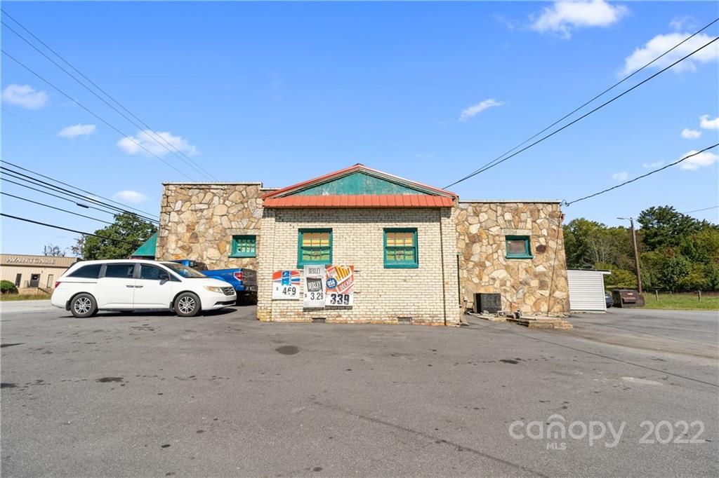 3930 Chimney Rock Road