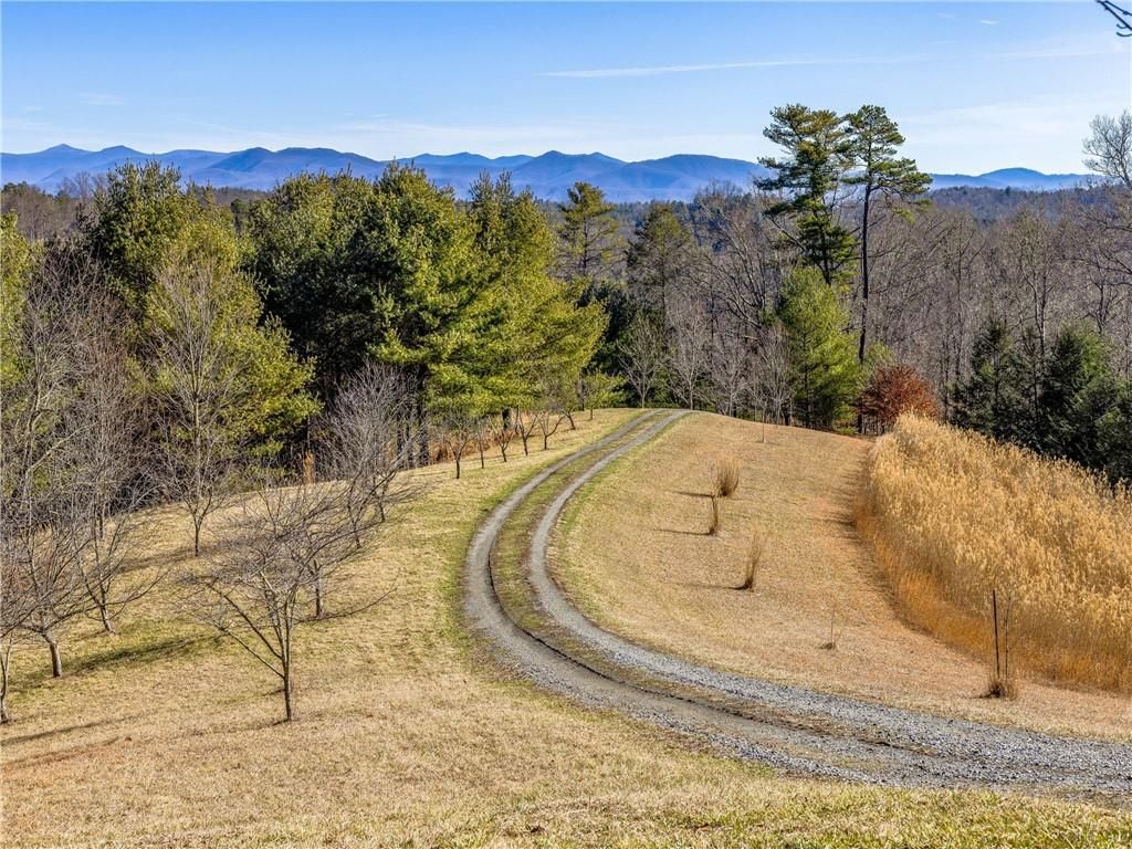 2243 Silver Mill Road