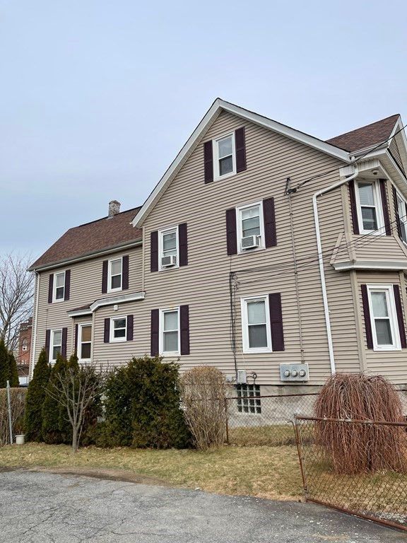 100-102 Hood St