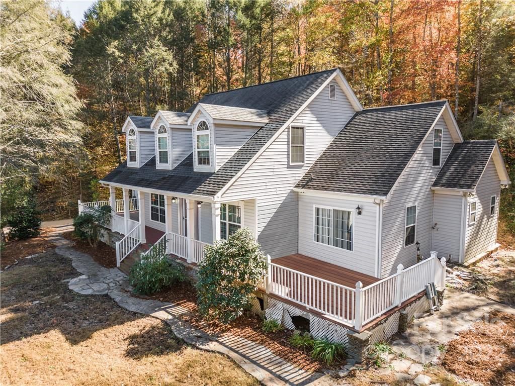 402 Sweetbriar Road