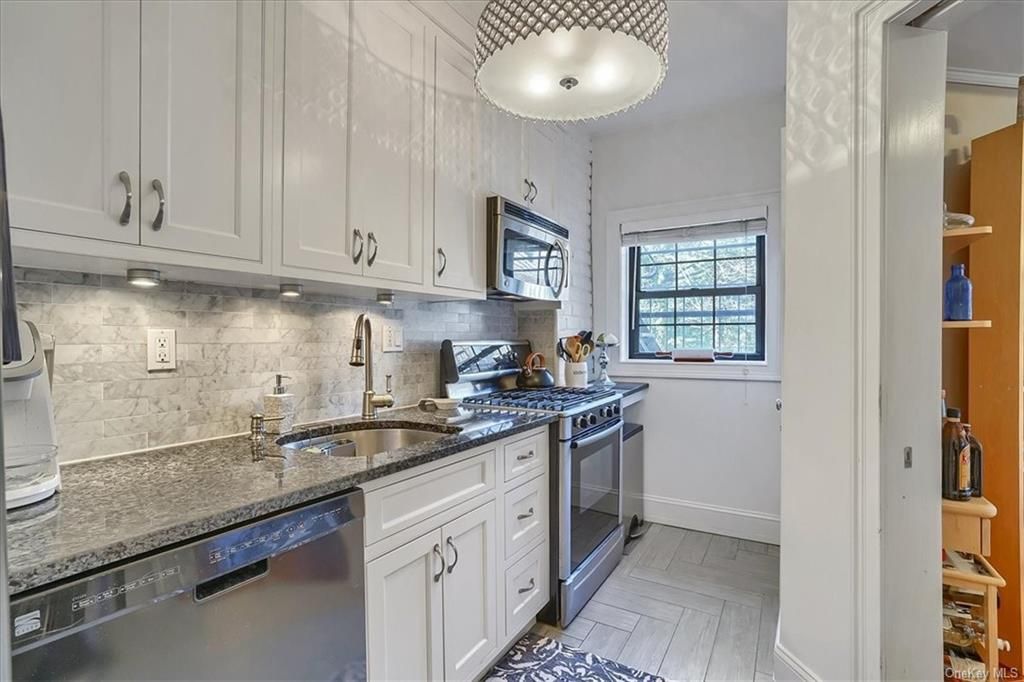 1444 Boston Post Road