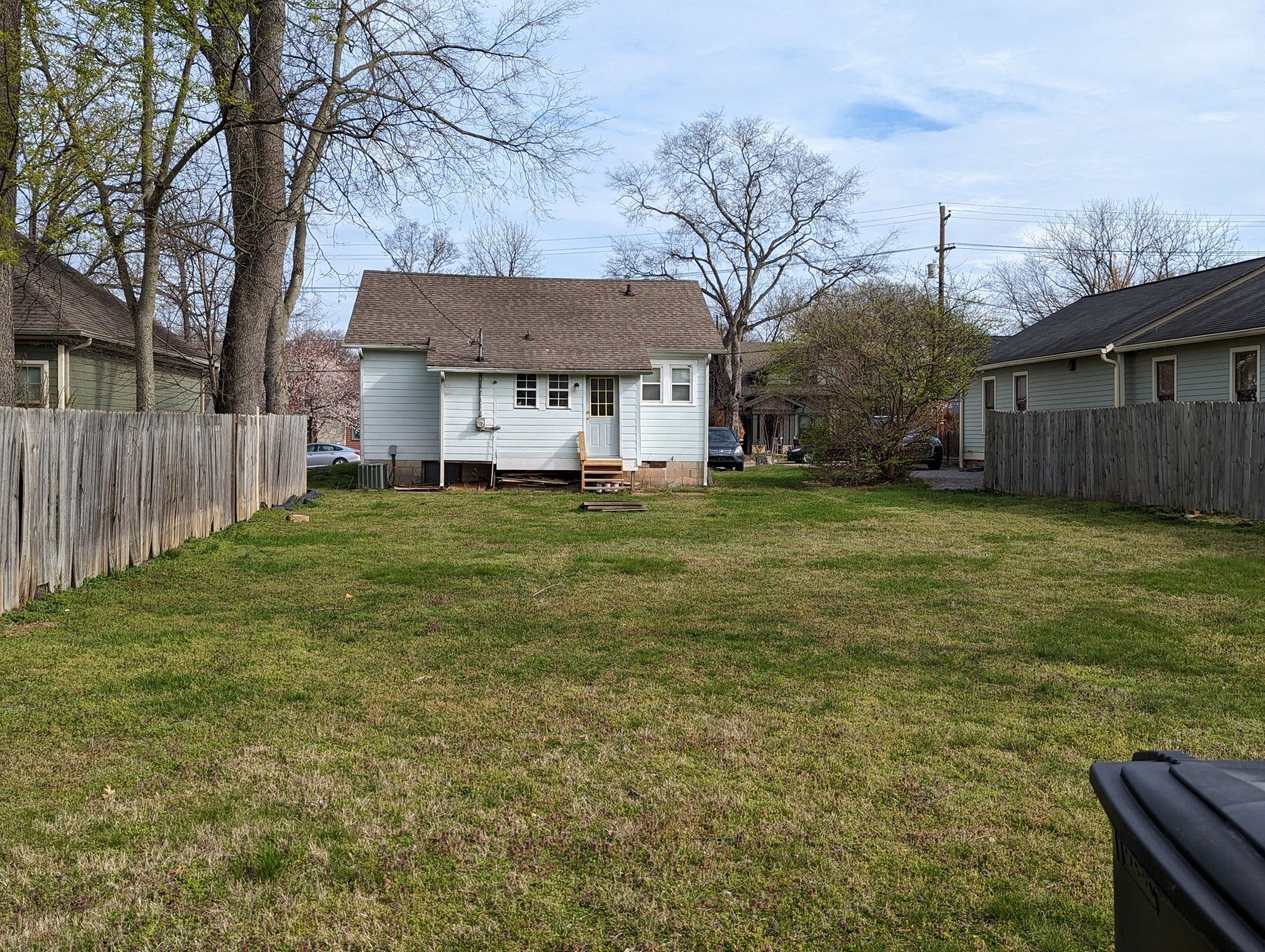 1606 Douglas Ave