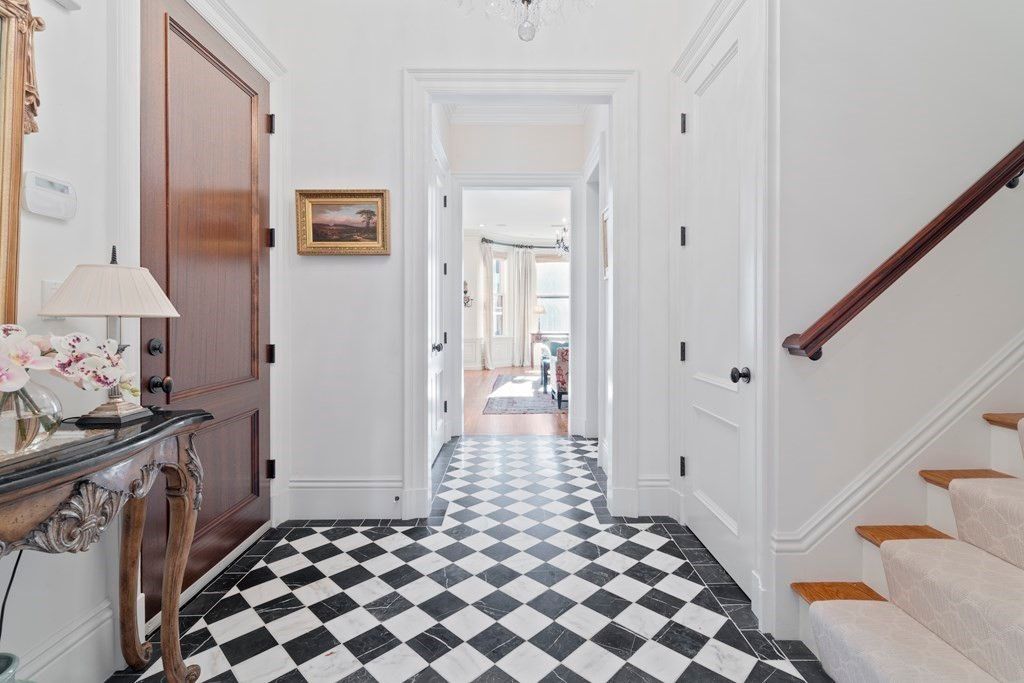 255 Marlborough Street