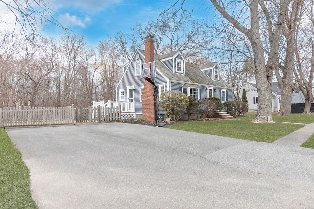 7 Mount Pleasant Dr