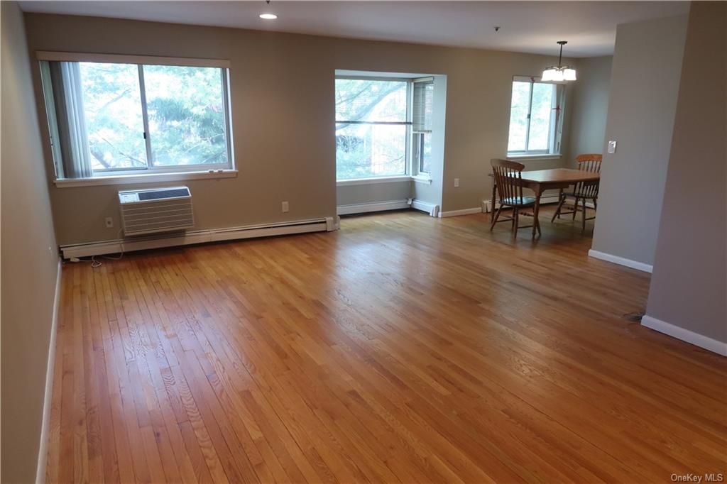 300 Livingston Avenue