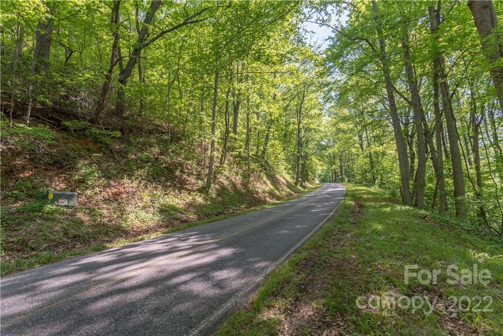 319b & 319c Eagles Nest Road