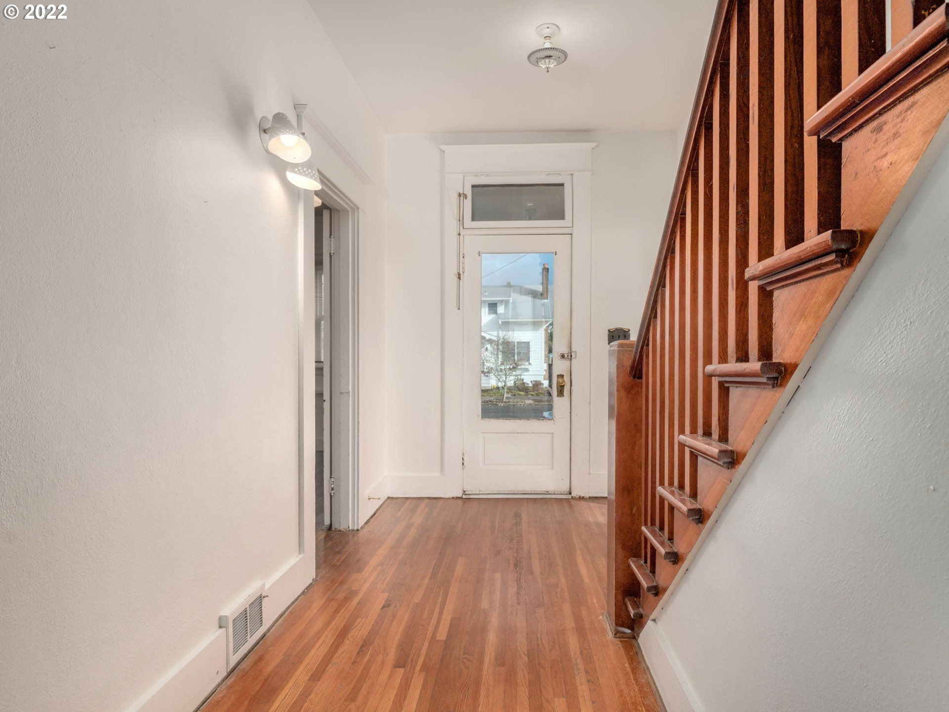 115 N 2nd St