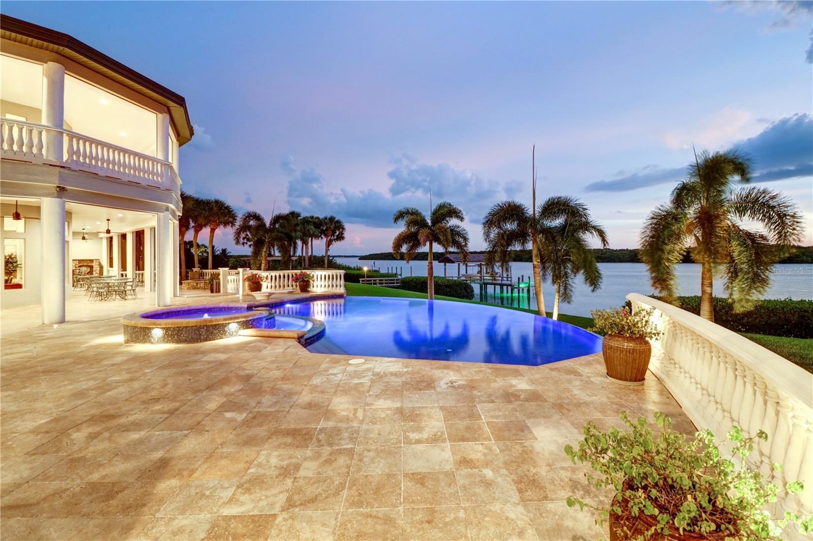 2131 Oceanview Drive