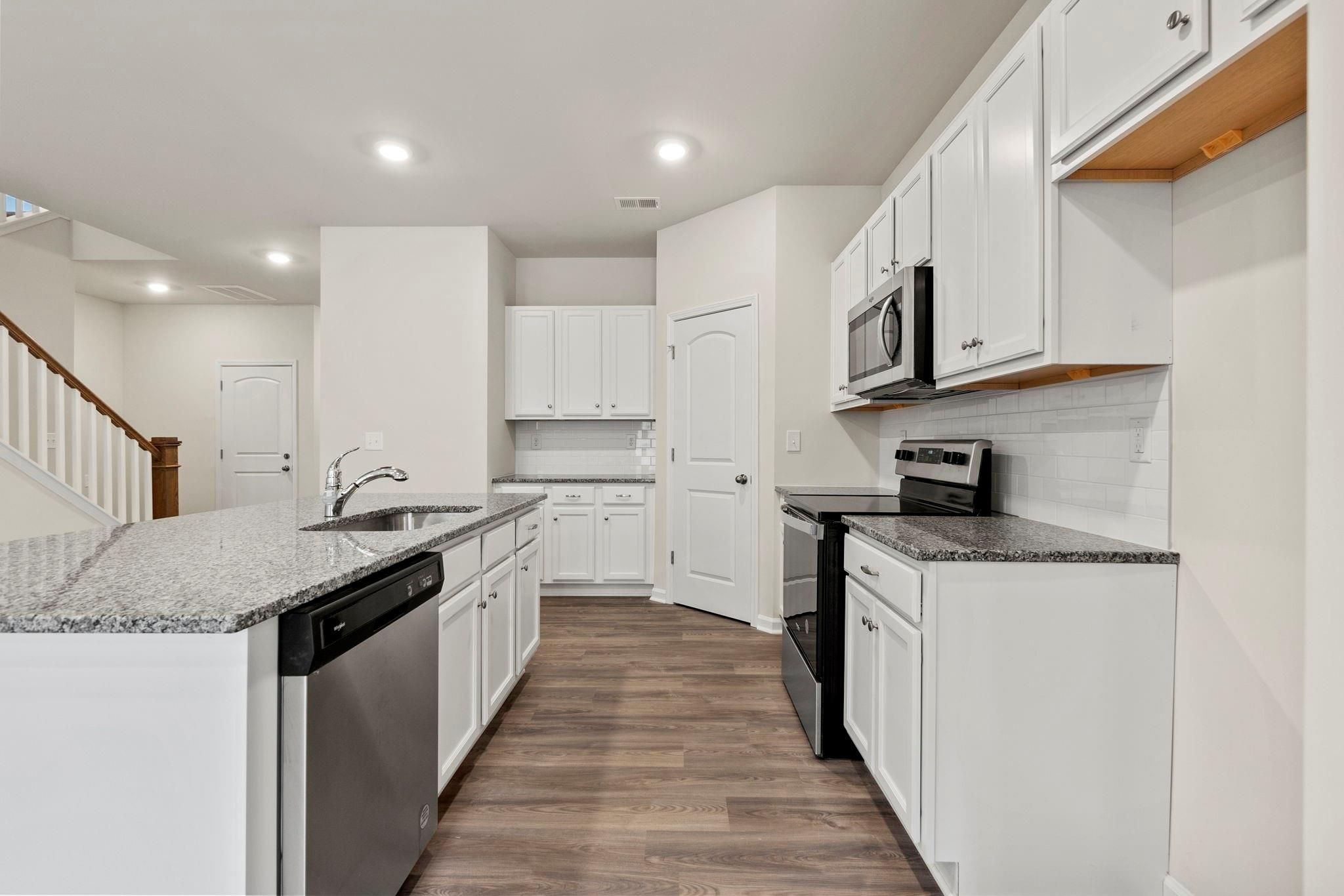 7027 Maple Run Circle