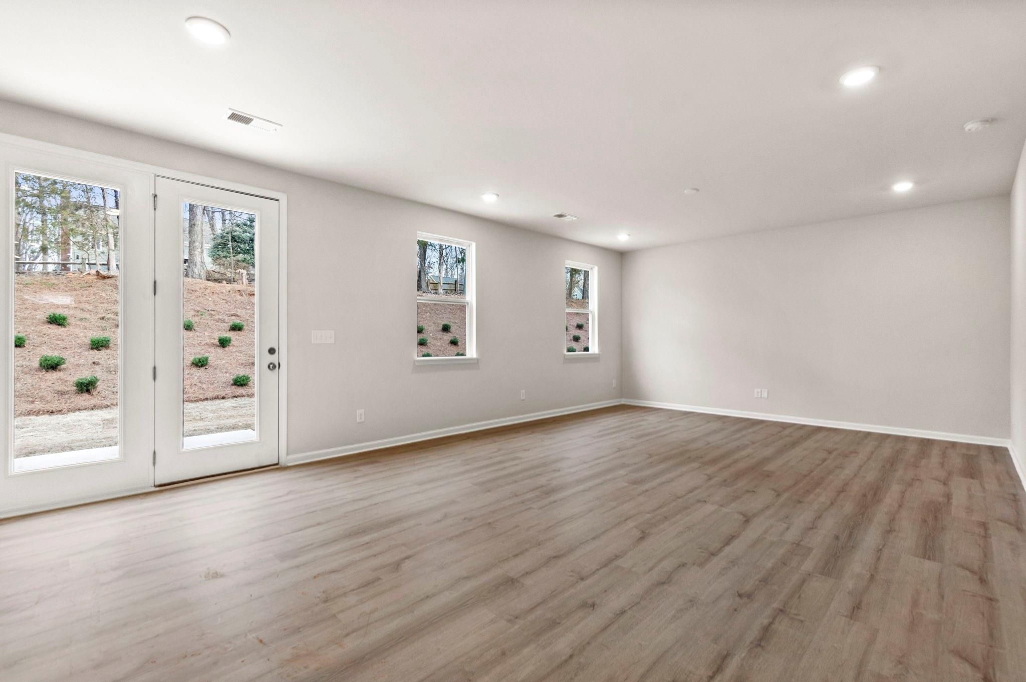 7031 Maple Run Circle