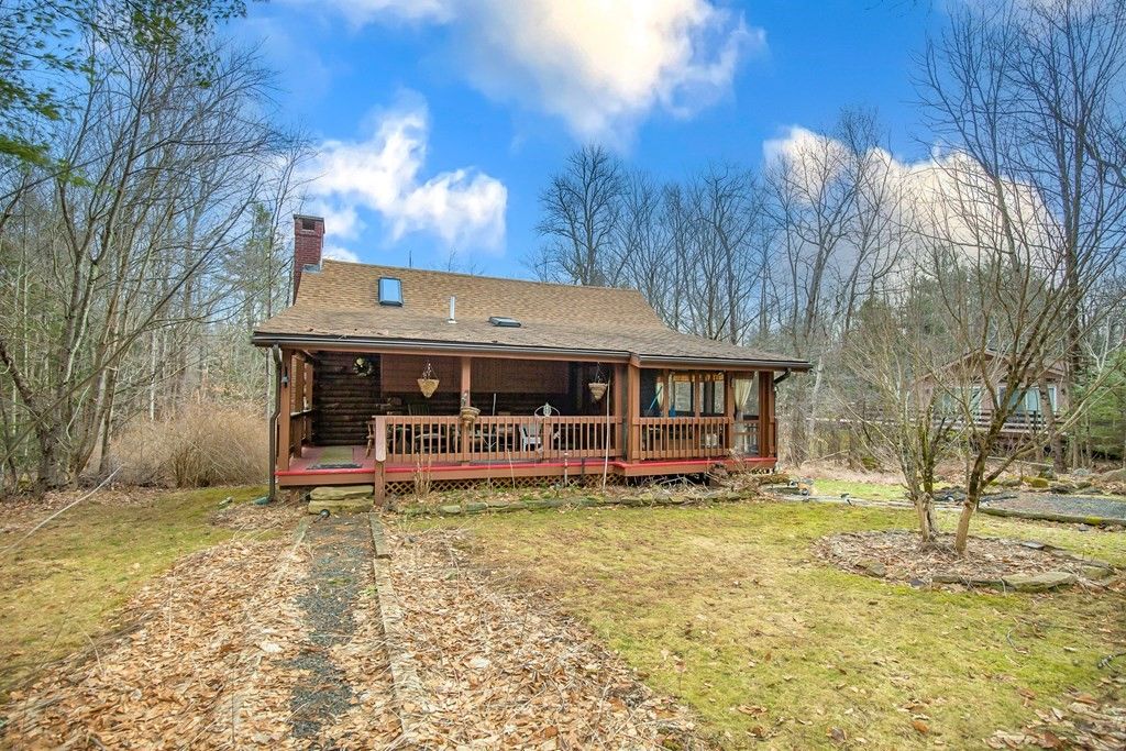 302 Fox Den Rd