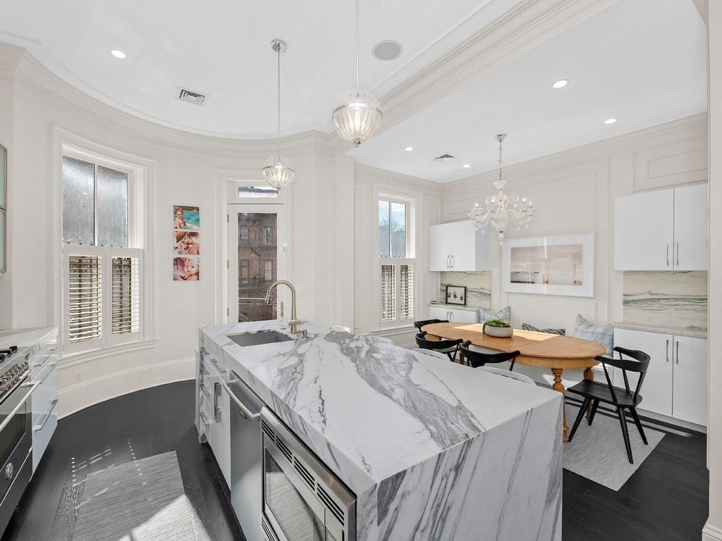 8 Claremont Park