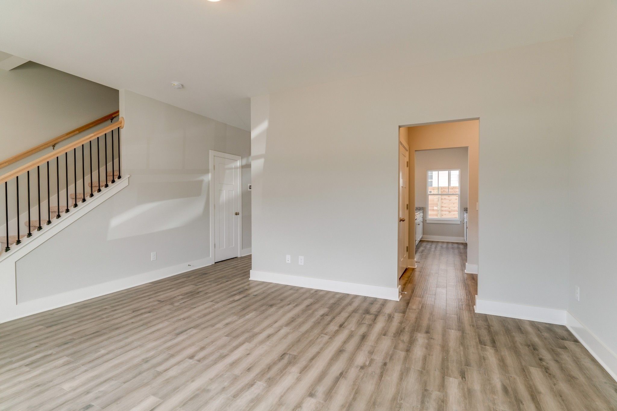 2513 Hanford Ave