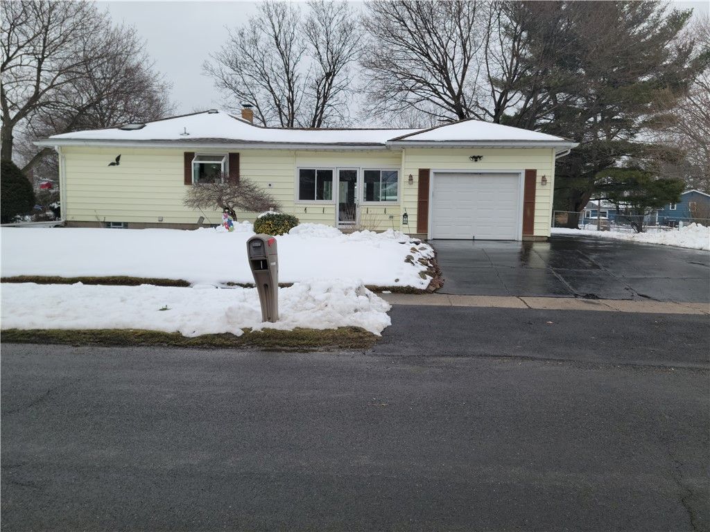3769 Lyell Rd Road